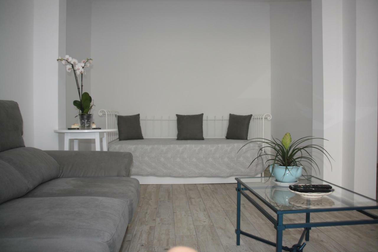 House Of Orchids With Patio Apartment Vila Real de Santo António Exterior foto